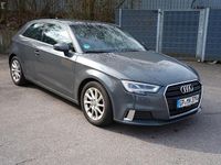 Gebraucht Audi A3 Ambiente 150 PS (110 kW) 2017 Grau Limousine