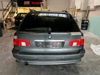 Gebraucht BMW 525 192 PS (141 kW) 2004 Grau Kombi
