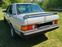 Gebraucht Mercedes 190 118 PS (86 kW) 1986 Limousine