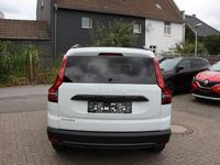 Gebraucht Dacia Jogger Extreme 101 PS (74 kW) 2023 Weiß Van / Kleinbus
