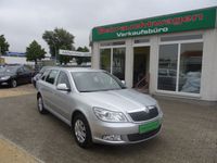Gebraucht Skoda Octavia Ambition 105 PS (77 kW) 2012 Silber metallic Kombi