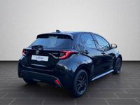 Gebraucht Toyota Yaris Hybrid Team 116 PS (85 kW) 2022 Black mica / ink Limousine