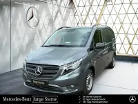 Gebraucht Mercedes Vito 163 PS (119 kW) 2023 Selenitgrau metallic Van