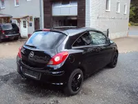 Gebraucht Opel Corsa 87 PS (63 kW) 2011 Schwarz Kleinwagen