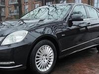 Gebraucht Mercedes E220 170 PS (125 kW) 2012 Schwarz Limousine