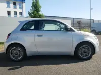 Neu Fiat 500 Icon 65 PS (47 kW) 2026 Blau Limousine