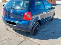 Second-hand VW Polo Basis 64 CP (47 kW) 2004 Albastru Hatchback
