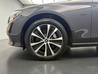 Gebraucht Mercedes E300 Avantgarde 194 PS (142 kW) 2021 Grau Limousine