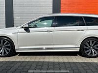 Gebraucht VW Passat Highline 190 PS (139 kW) 2016 Weiß Kombi