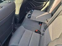 Gebraucht Mercedes GLA200 136 PS (100 kW) 2017 Blau SUV