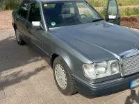Gebraucht Mercedes E320 220 PS (161 kW) 1993 Grau Limousine