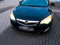 Gebraucht Opel Astra 140 PS (102 kW) 2010 Schwarz Kombi