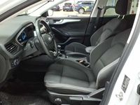 Gebraucht Ford Focus Cool & Connect 120 PS (88 kW) 2021 Frostweiß Kombi