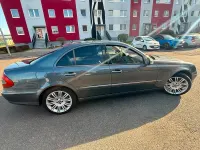 Gebraucht Mercedes E320 Avantgarde 224 PS (164 kW) 2006 Grau Limousine
