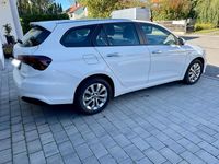 Gebraucht Fiat Tipo 95 PS (69 kW) 2019 Weiß Kombi