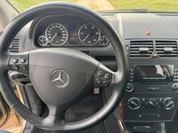 Gebraucht Mercedes A180 Elegance 109 PS (80 kW) 2005 Gold Van / Kleinbus