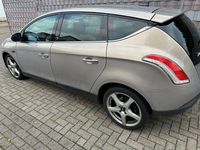 Usata Lancia Delta 120 CV (88 kW) 2010 Utilitaria