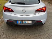Gebraucht Opel Astra GTC 140 PS (102 kW) 2012 Weiß Limousine