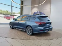 Neu Ford Focus ST-Line X 155 PS (114 kW) 2025 Chrome blau Kombi
