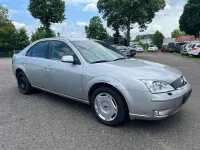 Gebraucht Ford Mondeo Ghia 125 PS (91 kW) 2005 Kristallsilber metallic Limousine