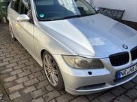 Gebraucht BMW 320 163 PS (119 kW) 2005 Silber Limousine