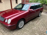 Gebraucht Mercedes E240 Elegance 170 PS (125 kW) 2000 Rot Kombi