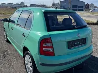 Second-hand Skoda Fabia 75 CP (55 kW) 2001 Verde Berlinǎ