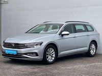 Gebraucht VW Passat Business 150 PS (110 kW) 2022 Scale silver metallic Kombi