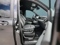 Gebraucht Mercedes V300 237 PS (174 kW) 2025 Grau Van / Kleinbus