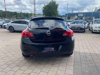 Gebraucht Opel Astra Edition 120 PS (88 kW) 2012 Graphitschwarz/carbon Kleinwagen