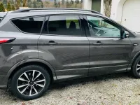 Usata Ford Kuga ST-Line 150 CV (110 kW) 2018 Grigio SUV