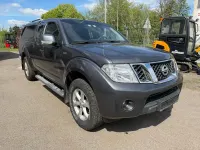 Gebraucht Nissan Navara SE 190 PS (139 kW) 2011 Grau Pickup