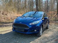 Gebraucht Ford Fiesta 80 PS (58 kW) 2015 Blau Kleinwagen