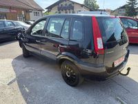 Gebraucht Ford Fusion 101 PS (74 kW) 2006 Marineblau Kleinwagen