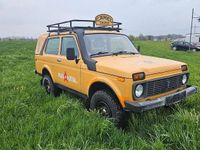 Second-hand Lada niva 82 CP (60 kW) 2007 Galben SUV