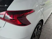 Gebraucht Hyundai i20 Intro Edition 101 PS (74 kW) 2021 Weiß Kleinwagen