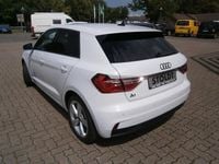 Gebraucht Audi A1 Sportback Ambiente 110 PS (80 kW) 2021 Gletscherweiss (metallic) Kleinwagen