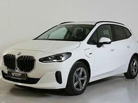 Gebraucht BMW 230e Active Tourer 326 PS (239 kW) 2022 Weiß Van / Kleinbus