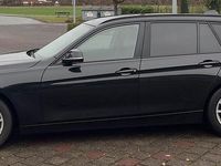 Gebraucht BMW 318 143 PS (105 kW) 2010 Schwarz Kombi