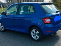 Gebraucht Skoda Fabia 75 PS (55 kW) 2018 Blau Kleinwagen