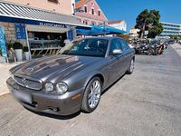 Gebraucht Jaguar XJ 298 PS (219 kW) 2010 Grau Limousine