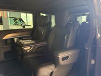 Neu Mercedes V300 Luxury 237 PS (174 kW) 2026 Schwarz Van / Kleinbus
