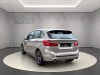 Gebraucht BMW 220 Sport Line 178 PS (130 kW) 2020 Silber Van / Kleinbus