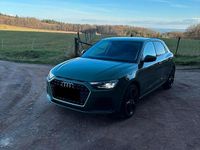 Second-hand Audi A1 Advanced 116 CP (85 kW) 2024 Verde SUV
