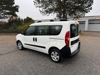 Gebraucht Opel Combo Selection 90 PS (66 kW) 2016 Weiß Van / Kleinbus