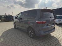 Gebraucht VW Multivan Life 150 PS (110 kW) 2022 Pure grey Van