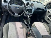 Gebraucht Ford Fiesta 80 PS (58 kW) 2008 Grau Kleinwagen