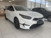 Neu Kia Ceed 140 PS (102 kW) 2025 Weiss Kleinwagen