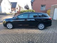 Gebraucht Hyundai i30 101 PS (74 kW) 2018 Schwarz Kombi