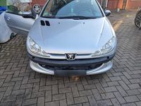 Gebraucht Peugeot 206 CC 100 PS (73 kW) 2006 Silber Cabrio
